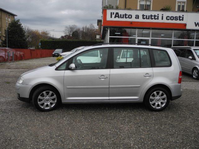 VOLKSWAGEN Touran 1.9 TDI 105cv -AUTOCARRO 5 POSTI- OK NEOPATENTATI