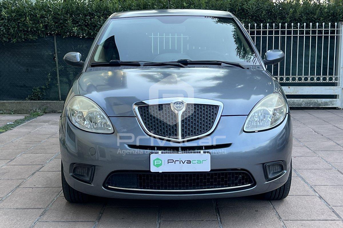LANCIA Ypsilon 1.2 Platino