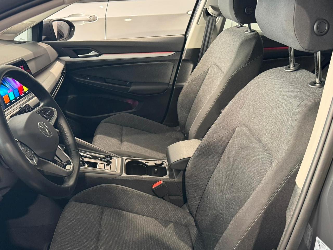Volkswagen Golf 1.0 eTSI EVO DSG Life