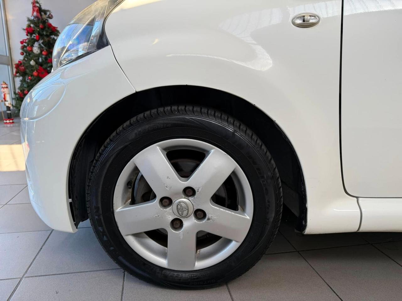 Toyota Aygo 1.0 12V VVT-i 5 porte Lounge Connect