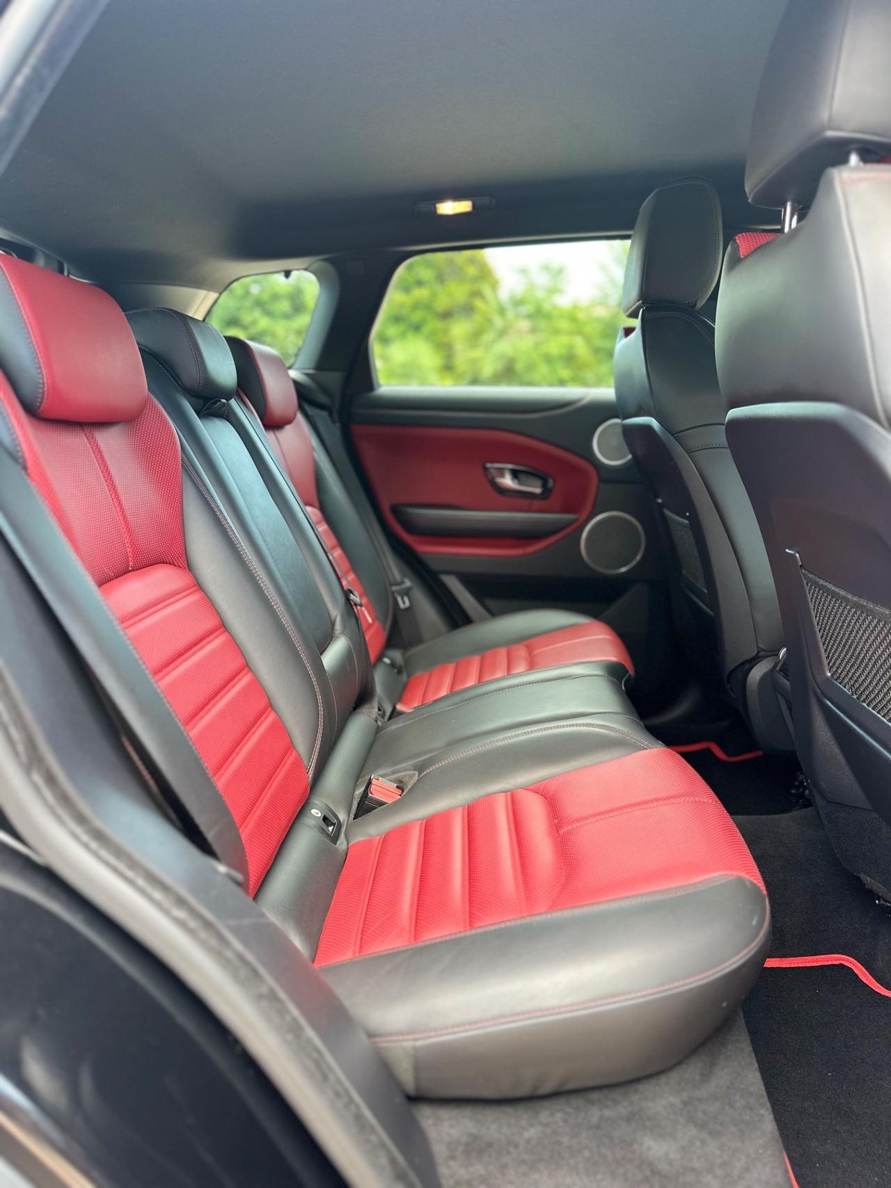 Range Rover Evoque 2.0 TD4 150 CV 5p. HSE Dynamic Black edition