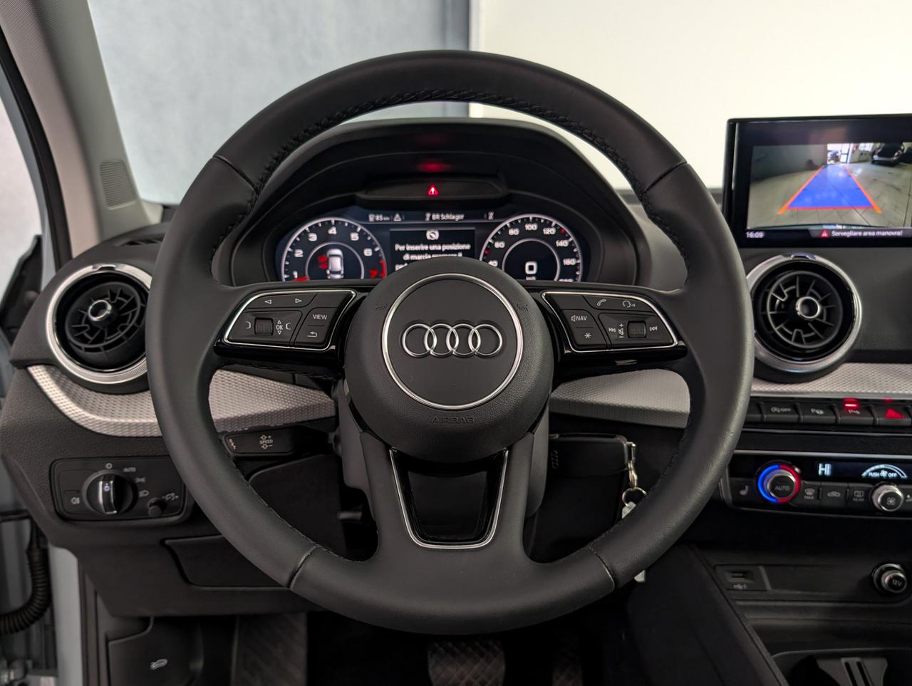 Audi Q2 35 TFSI S-tronic Business Advanced