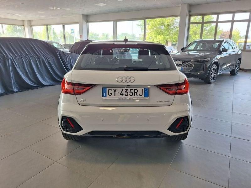 Audi A1 A1 allstreet 30 1.0 tfsi Identity Contrast 116cv s tronic