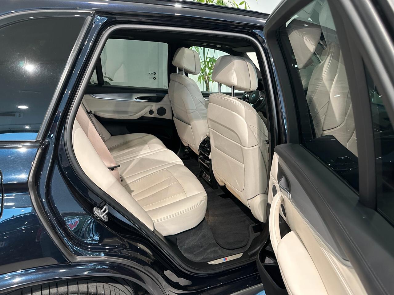 Bmw X5 M50 X5 M50d auto