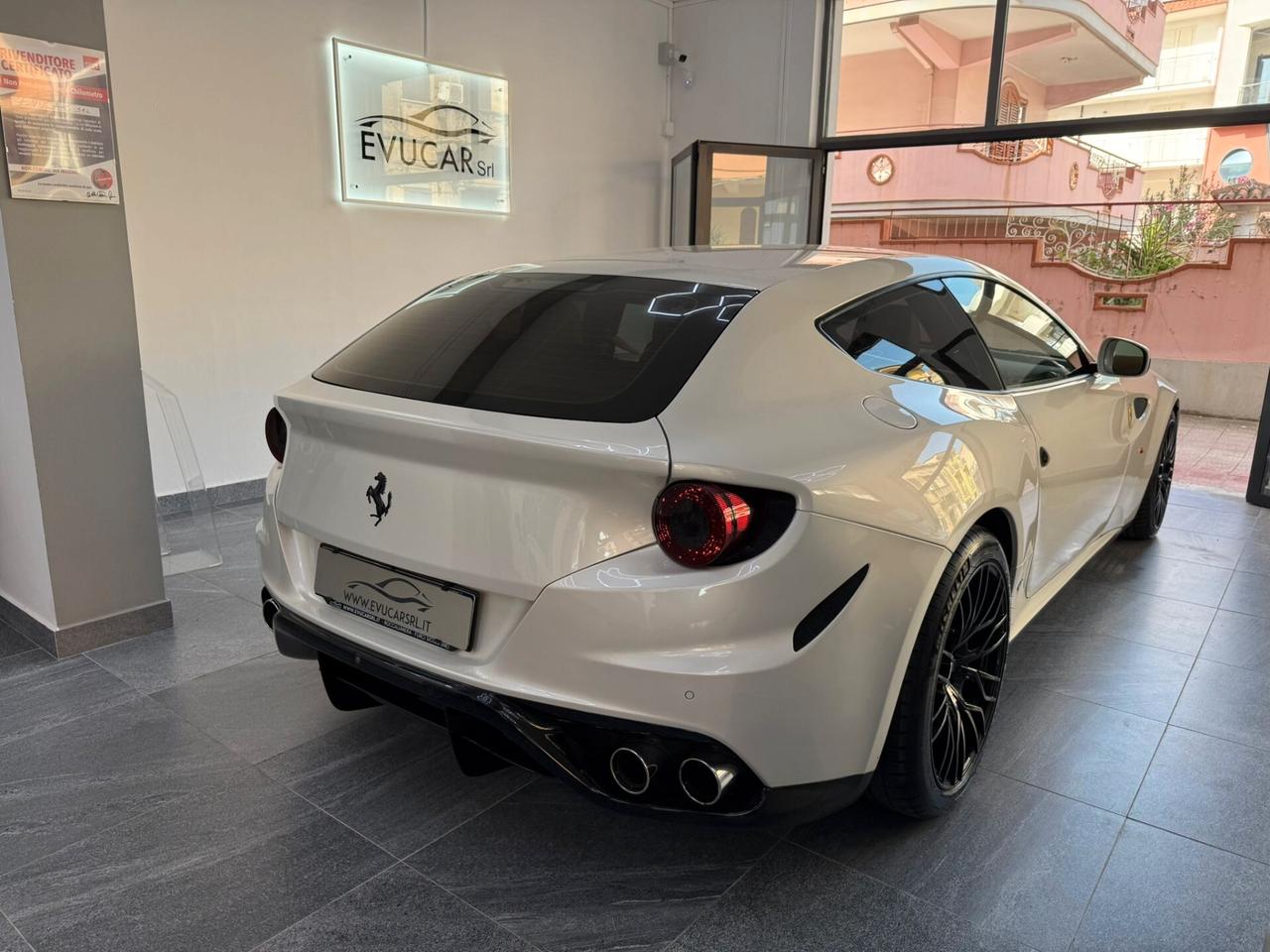 Ferrari FF 2012 Tailor Made – Full Optional – Bianco Perla – Tagliandi Ferrari