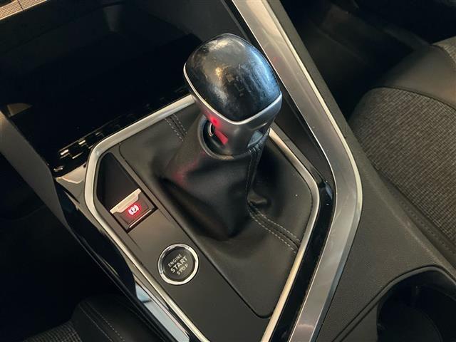 PEUGEOT 3008 1.2 PureTech Turbo Allure S&S my18