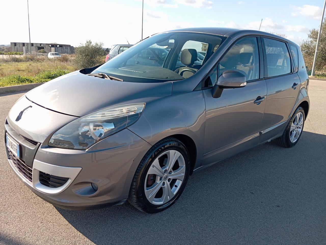 Renault Scenic Scénic 1.5 dCi 110CV Confort