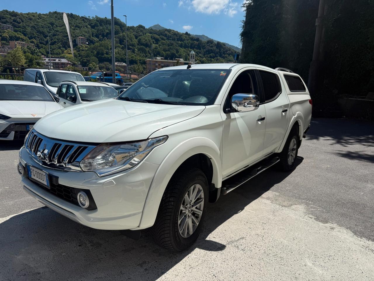 Mitsubishi L200 2.4 DI-D/181CV Double Cab Intense Hp Mivec