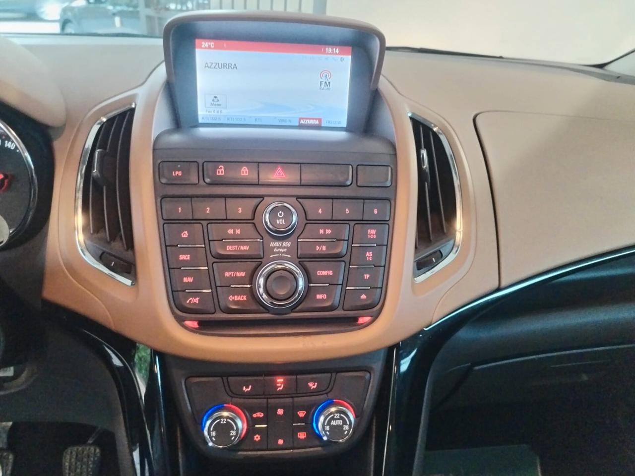7 POSTI Opel Zafira Tourer 1.4 Turbo 140CV GPL Cosmo