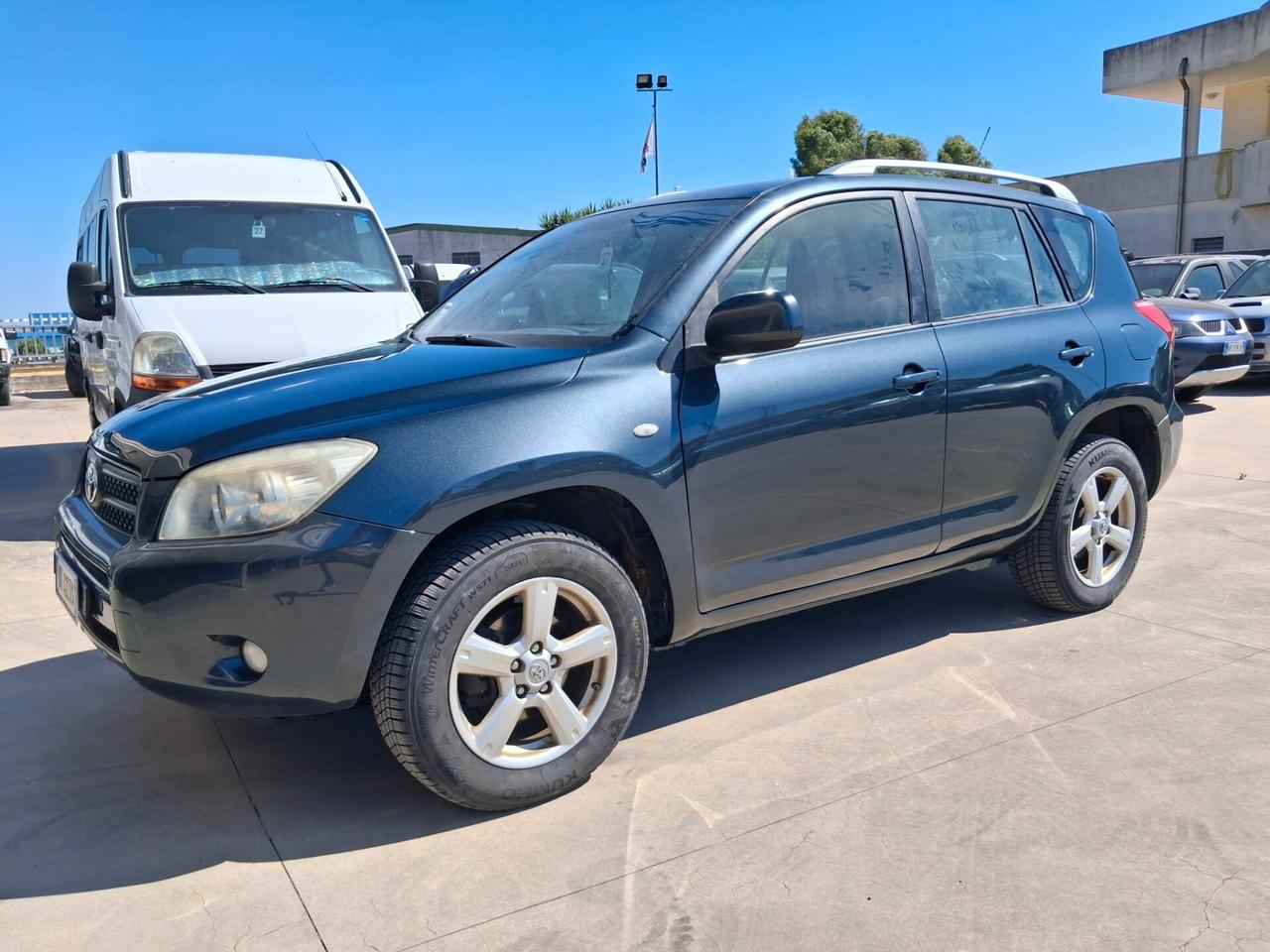 TOYOTA Rav4 Sol 2.200 D-4D 136cv 4WD
