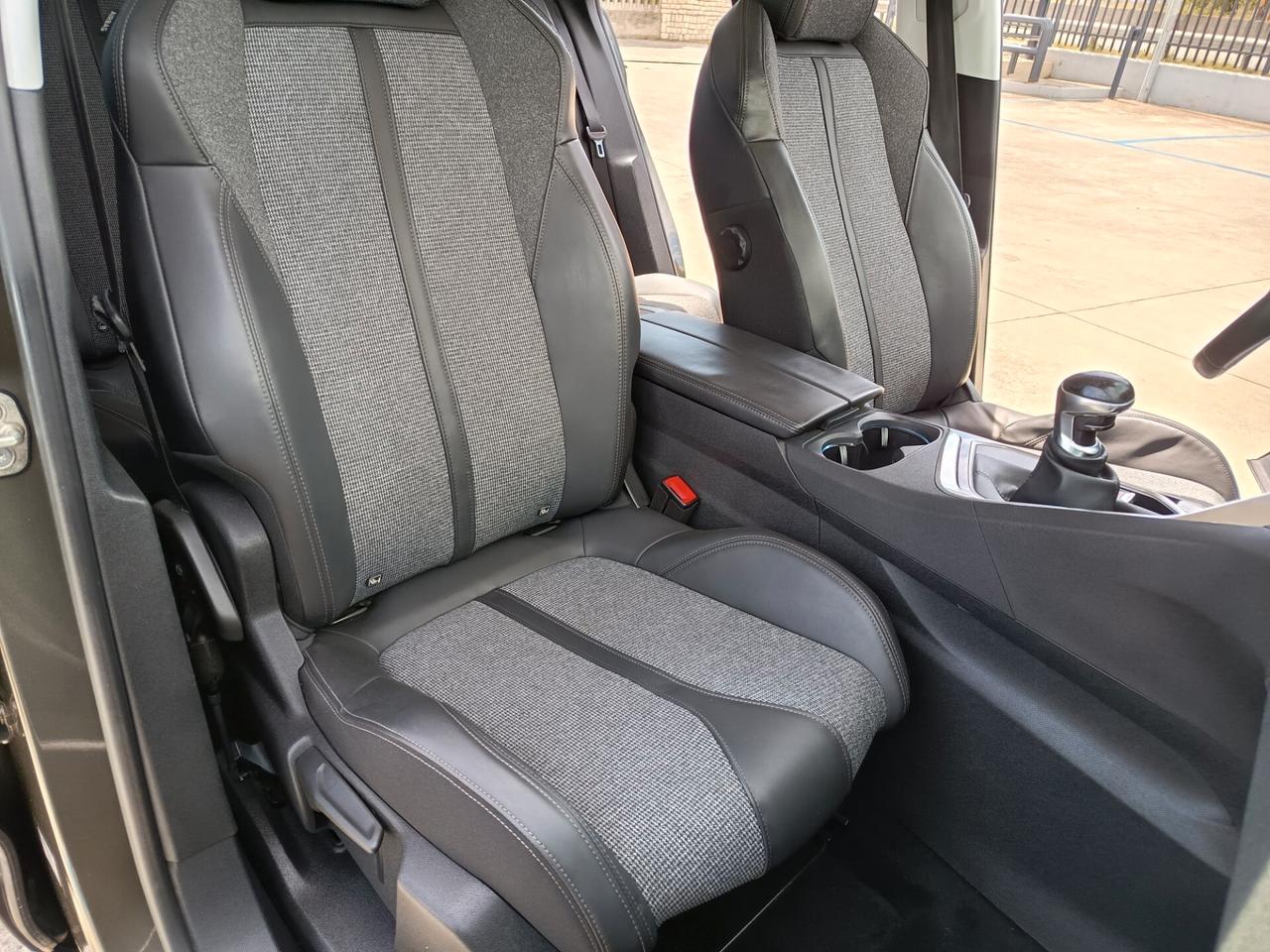Peugeot 3008 BlueHDi 120 S&S Allure
