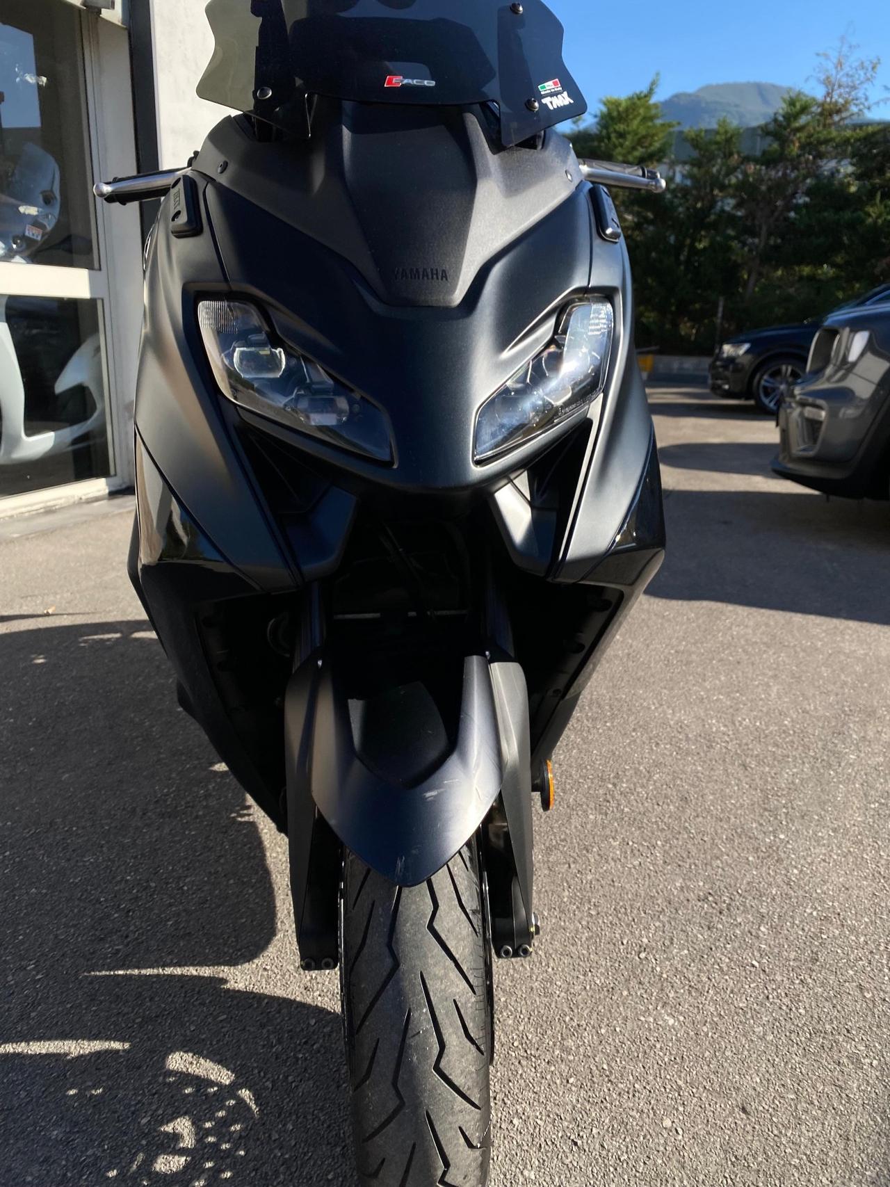 Yamaha T Max 560 black