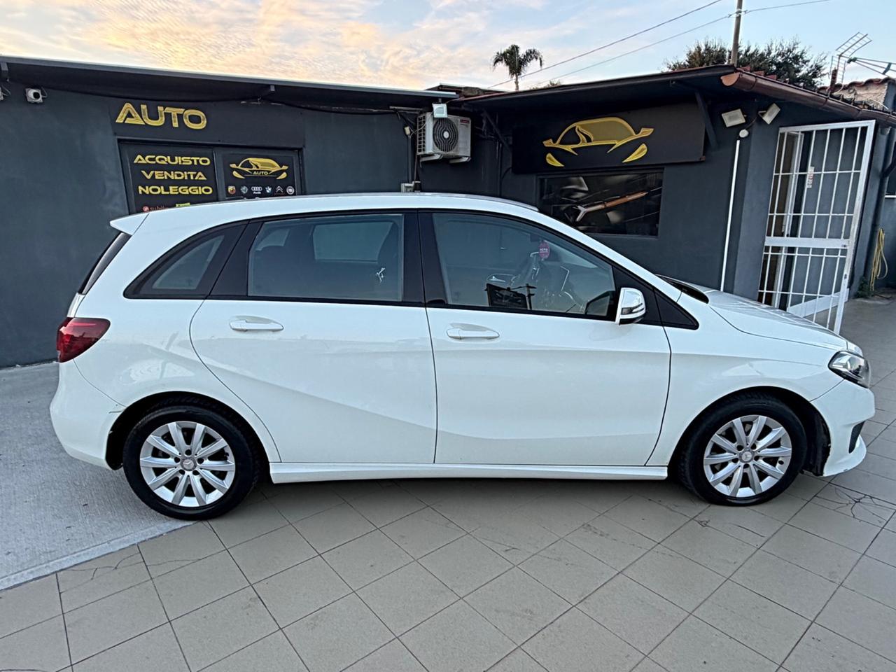 Mercedes-benz B 200 d Executive Garanzia 12 Mesi