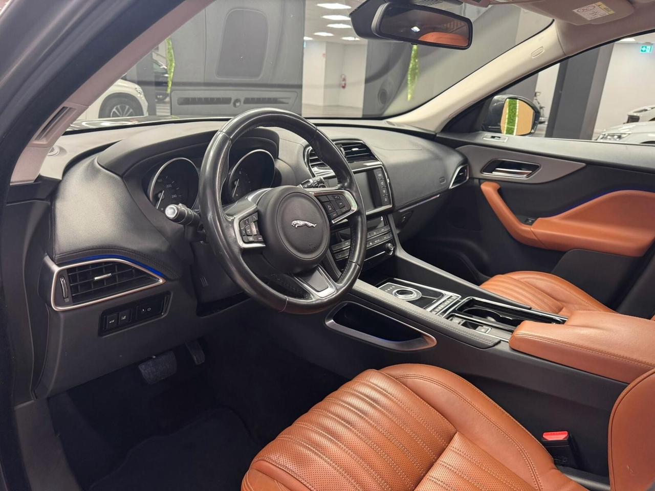 Jaguar F-Pace 3.0 D V6 300 CV AWD aut. Portfolio