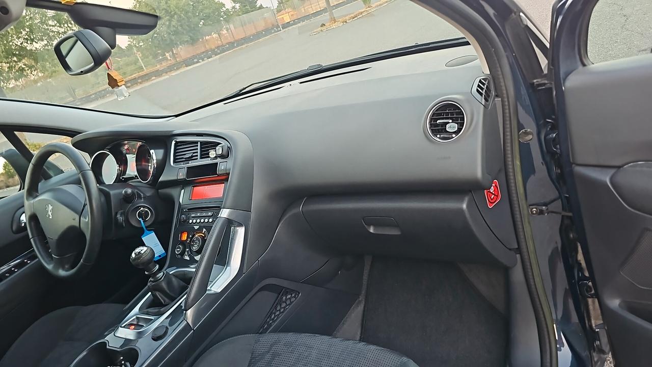 Peugeot 3008 1.6 HDi 115CV