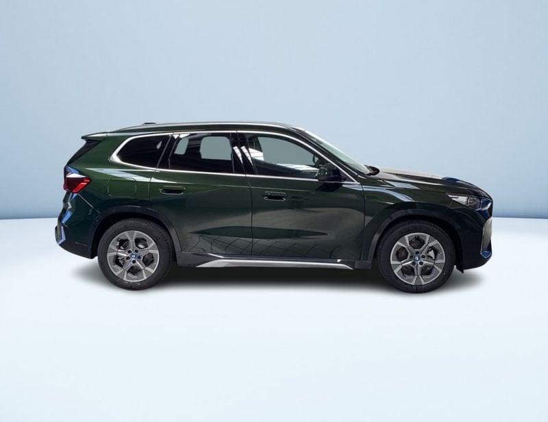BMW iX1 eDrive20 Special Edition