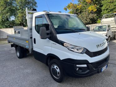 Iveco Daily 2.3 HPI 35-i30- cassonato/gemell.-2016