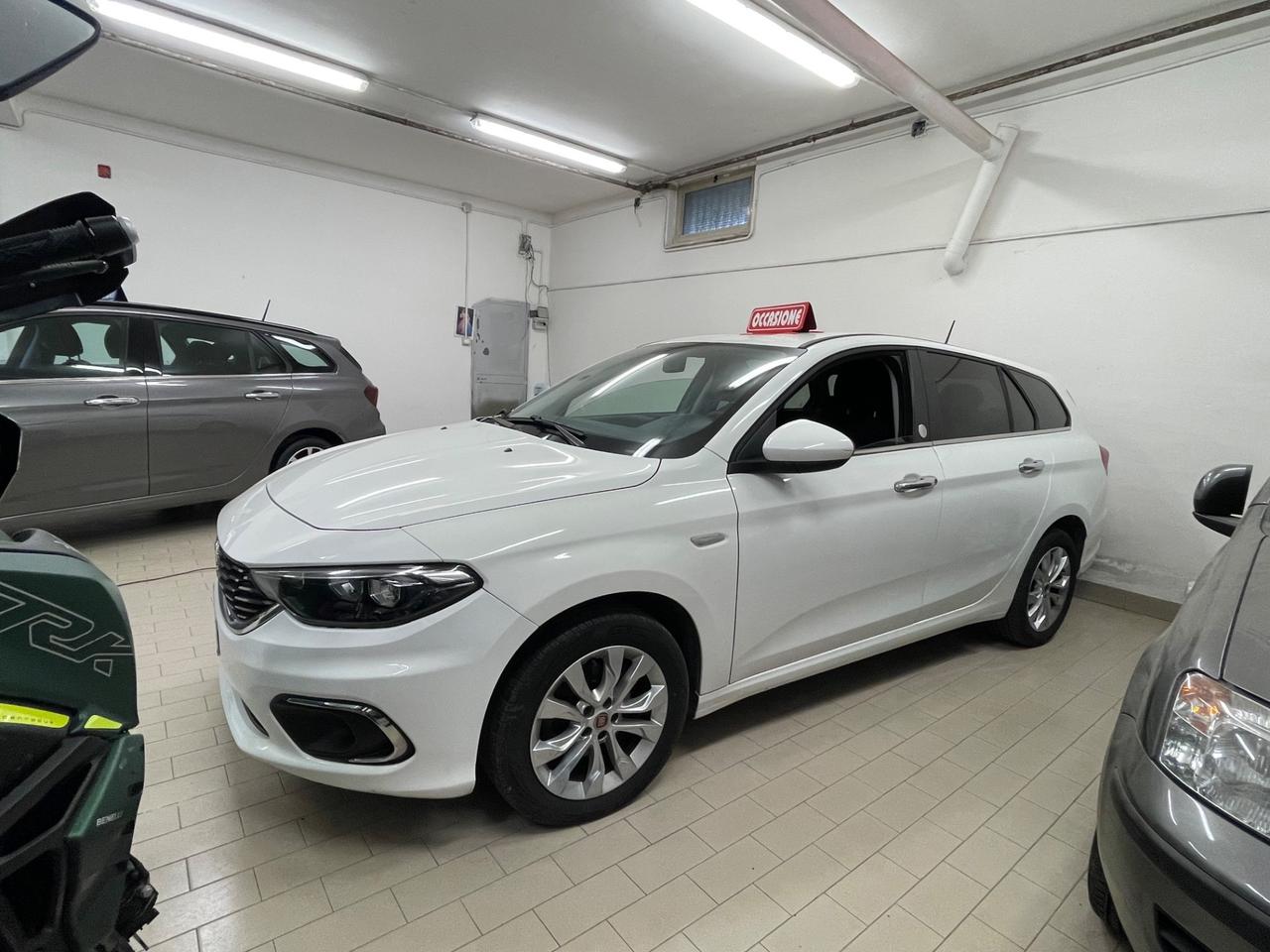 Fiat Tipo 1.6 Mjt S&S SW Mirror