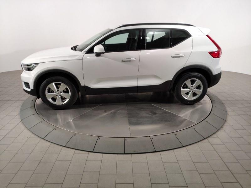 VOLVO Xc40 T2 Momentum Core