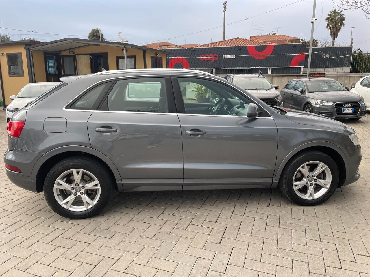 Audi Q3 2.0 TDI 120 CV Full Optional