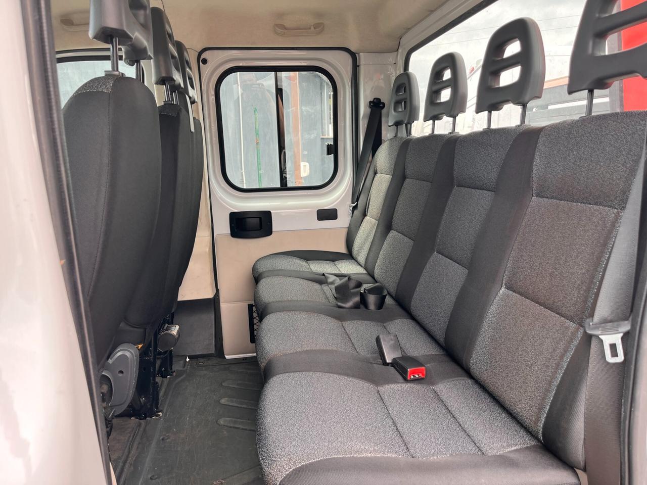 FIAT DUCATO MAXI 35 doppia cabina 7 Posti - CASSONE FISSO E GRU Fassi