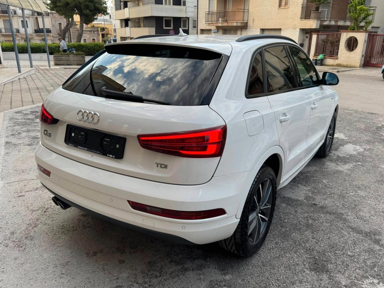 AUDI Q3 20 TDI 150 CV. E6 S-LINE FULL
