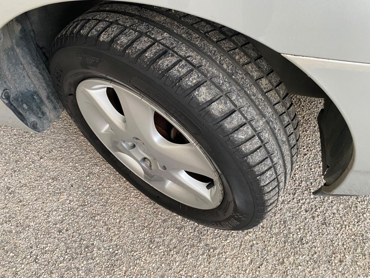Toyota Corolla Verso 1.6 benz 110cv full 2004