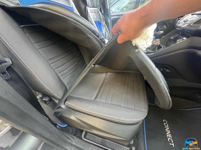 FORD Tourneo Connect 1.5 TDCi 120 CV Titanium