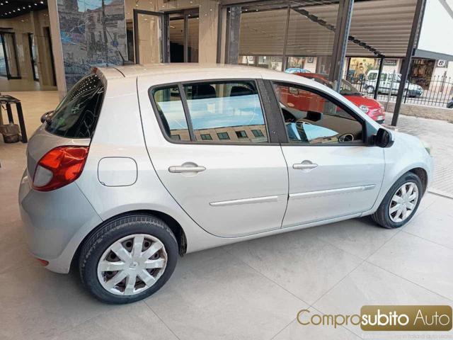 RENAULT Clio 1.2 16V 5 porte Dynamique