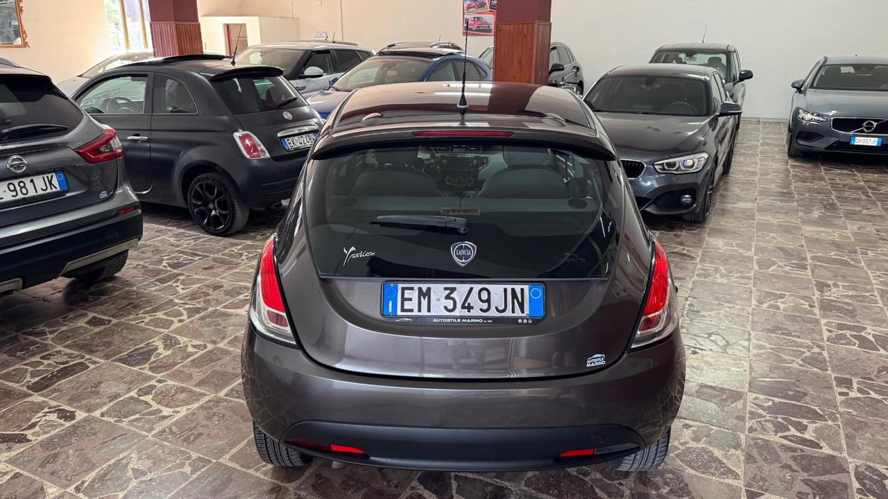 Lancia Ypsilon 1.3 MJT 16V 95 CV 5 porte S&S Silver
