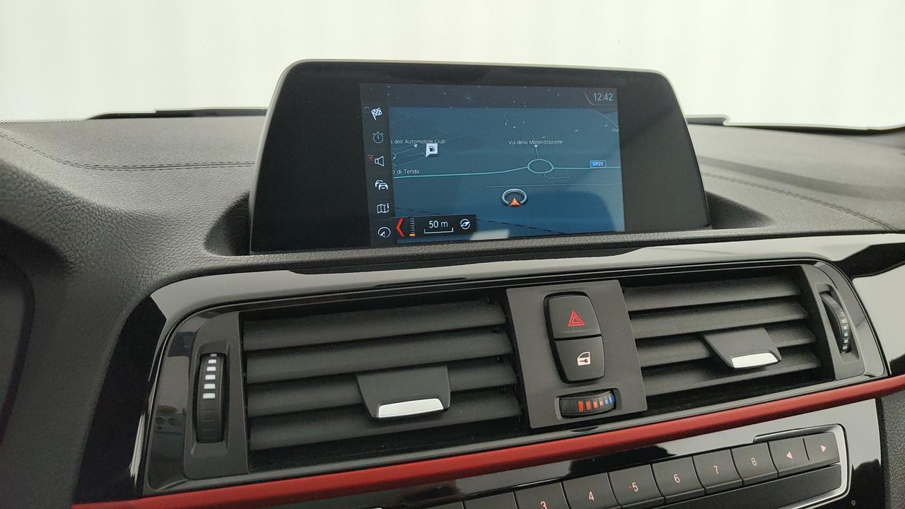 BMW 218i Cabrio Advantage auto my19