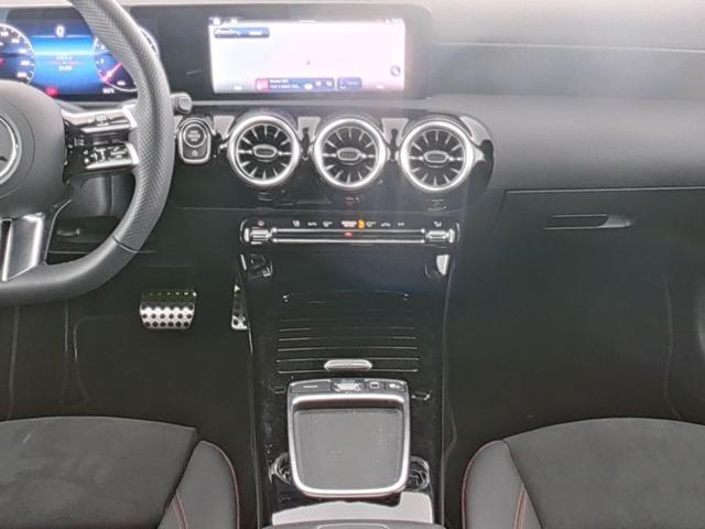MERCEDES-BENZ A 180 Automatic AMG Line Advanced Plus