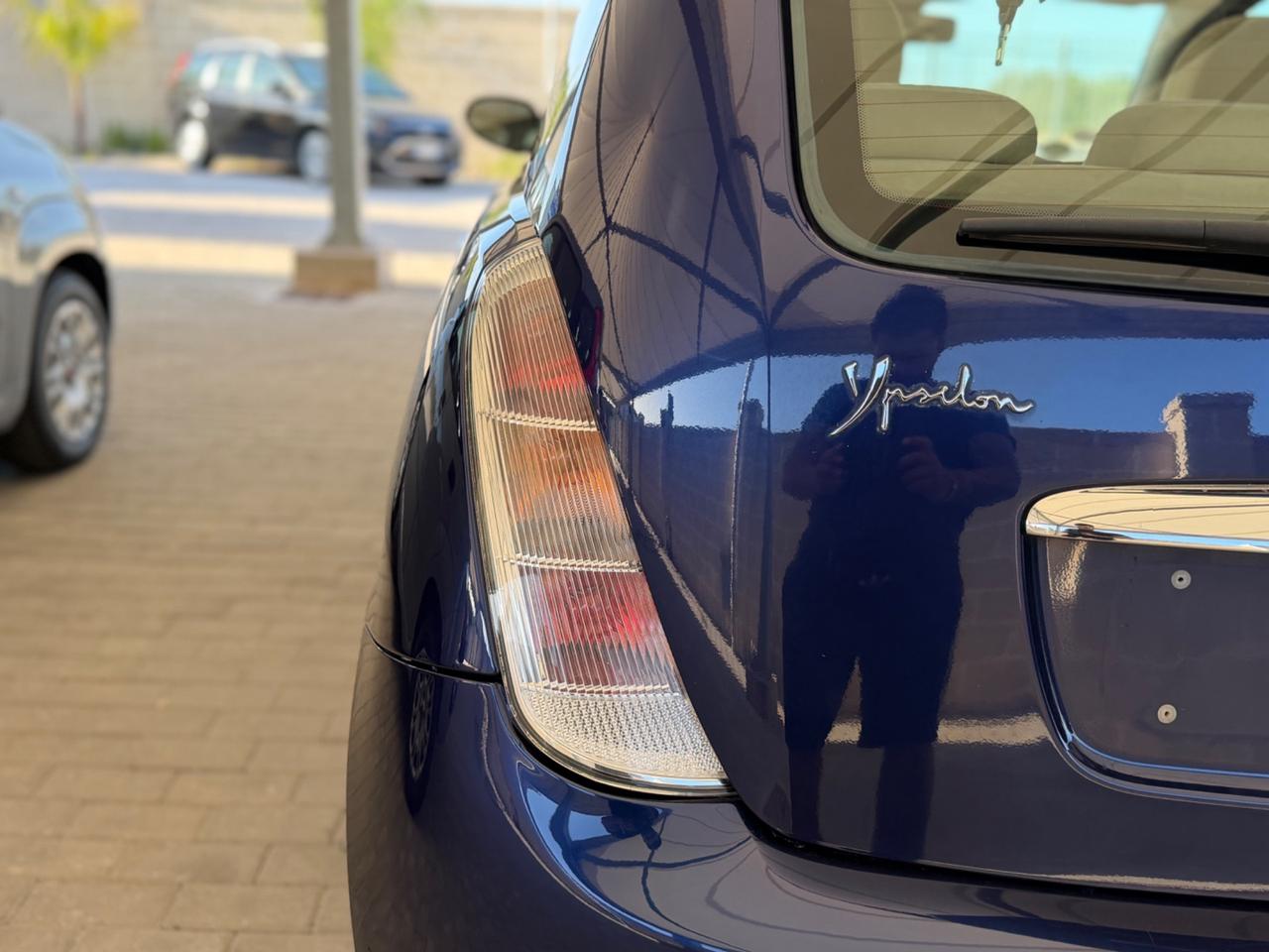 Lancia Ypsilon 1.3 MJT 90 CV Platino TETTO + ALCANTARA