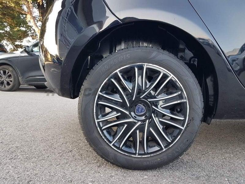 Lancia Ypsilon Ypsilon 1.0 firefly hybrid Gold s&s 70cv 5p.ti