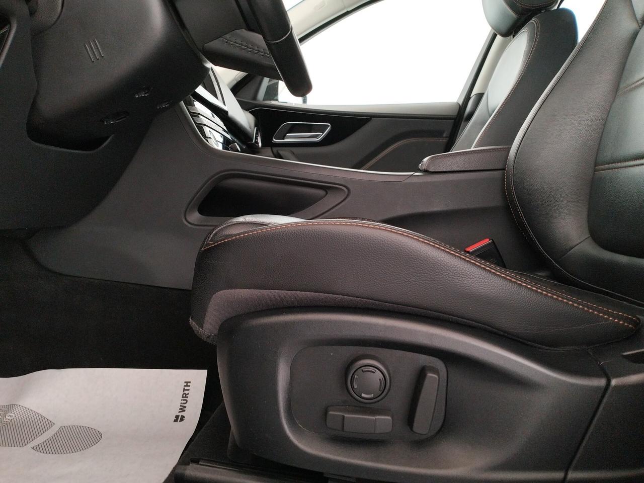 Jaguar F-Pace 2.0 D 180 CV AWD aut. Prestige
