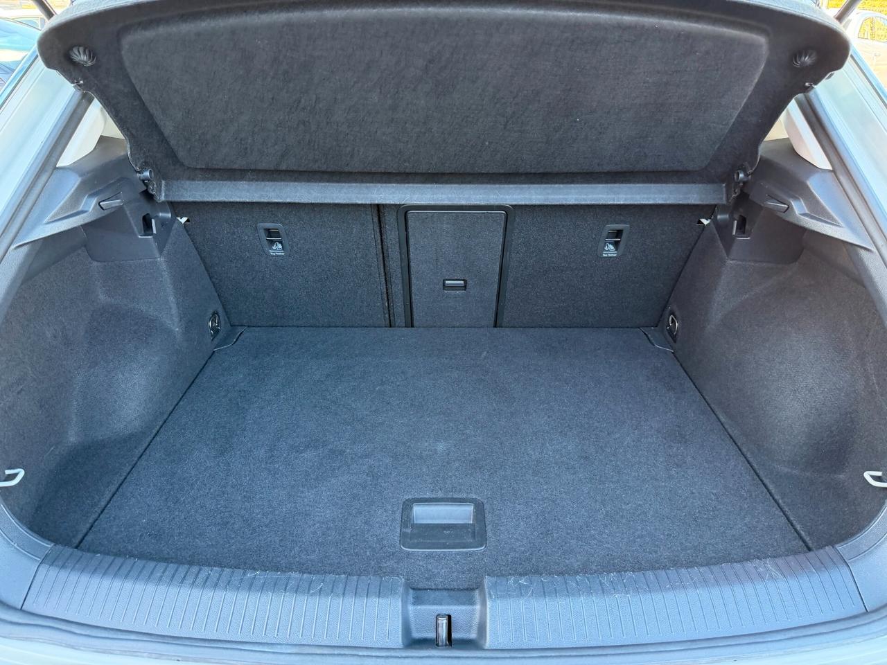 Volkswagen T-Roc 1.0 TSI Life