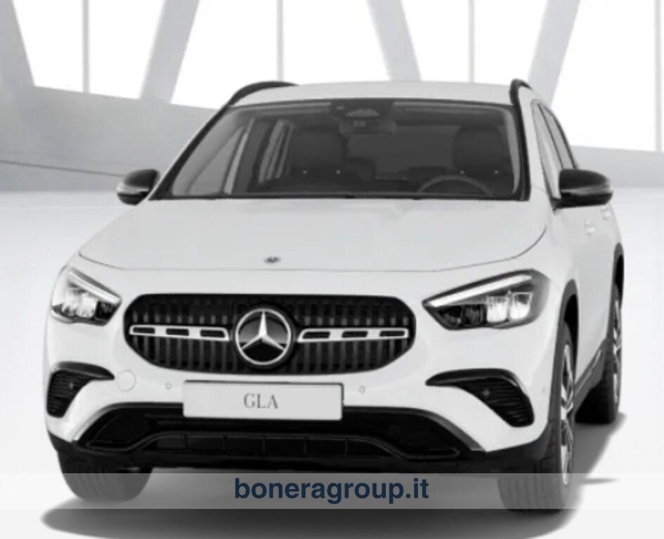 Mercedes GLA 180 180 D Progressive Advanced Plus 8G-DCT