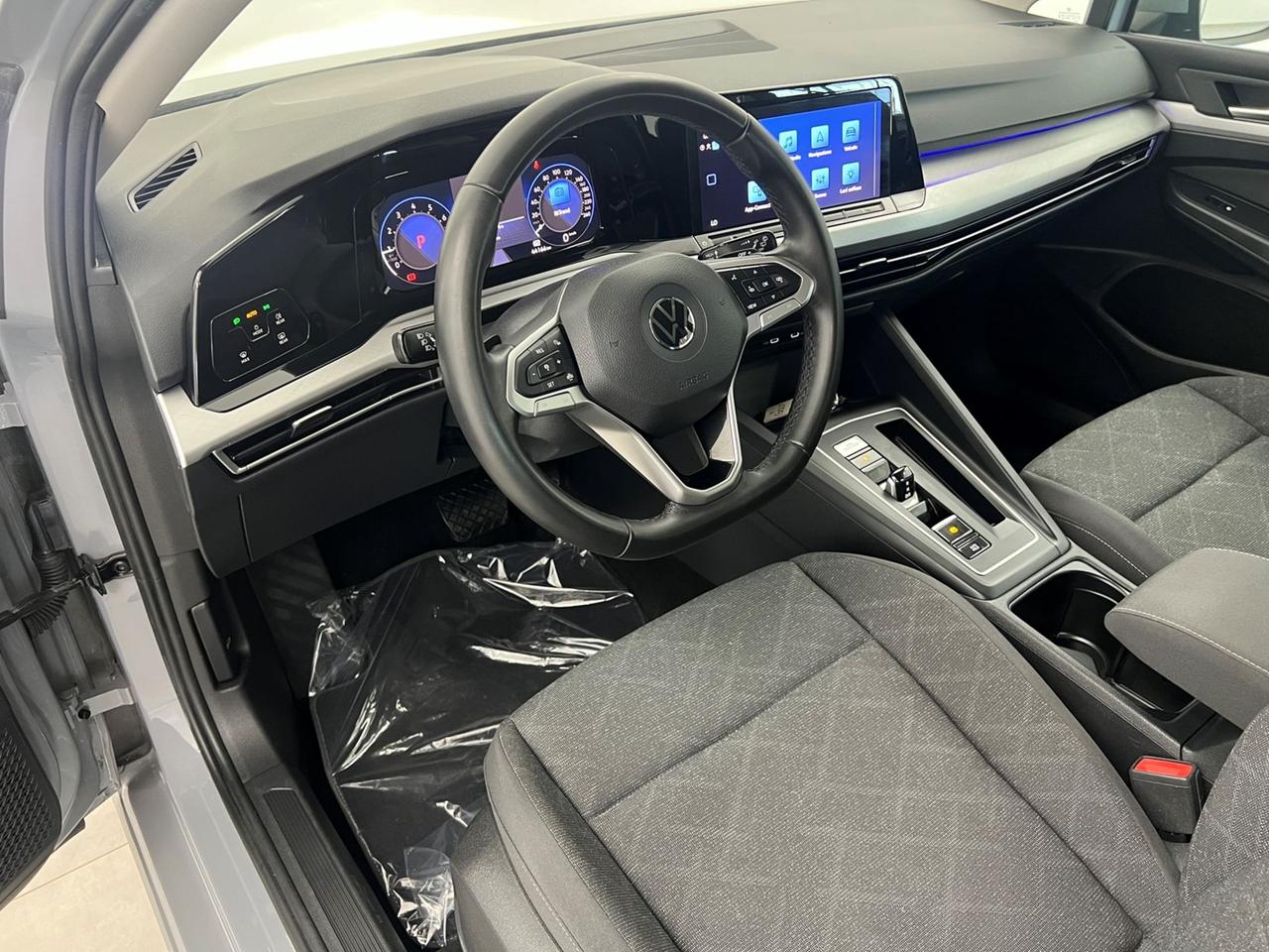 VOLKSWAGEN Golf VIII 2020 Golf 1.0 etsi evo Life 110cv dsg