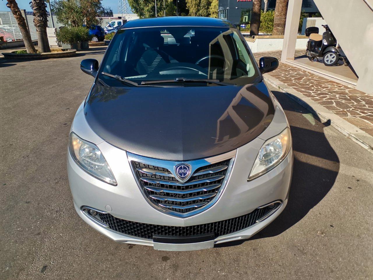 Lancia Ypsilon 5 Porte Ypsilon 1.2 8v Gold s&s 69cv