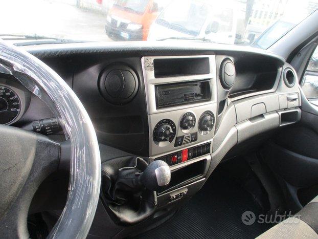 Iveco Daily 35C11 2.3 110 E4 RIBALTABILE TRILATERA