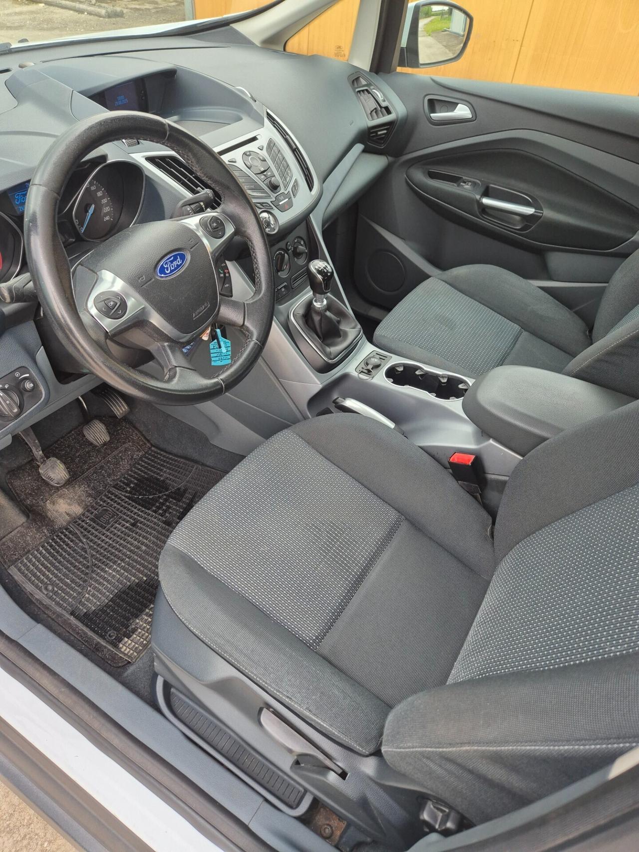 Ford C-Max 1.6 TDCi 115CV Titanium neopatentati