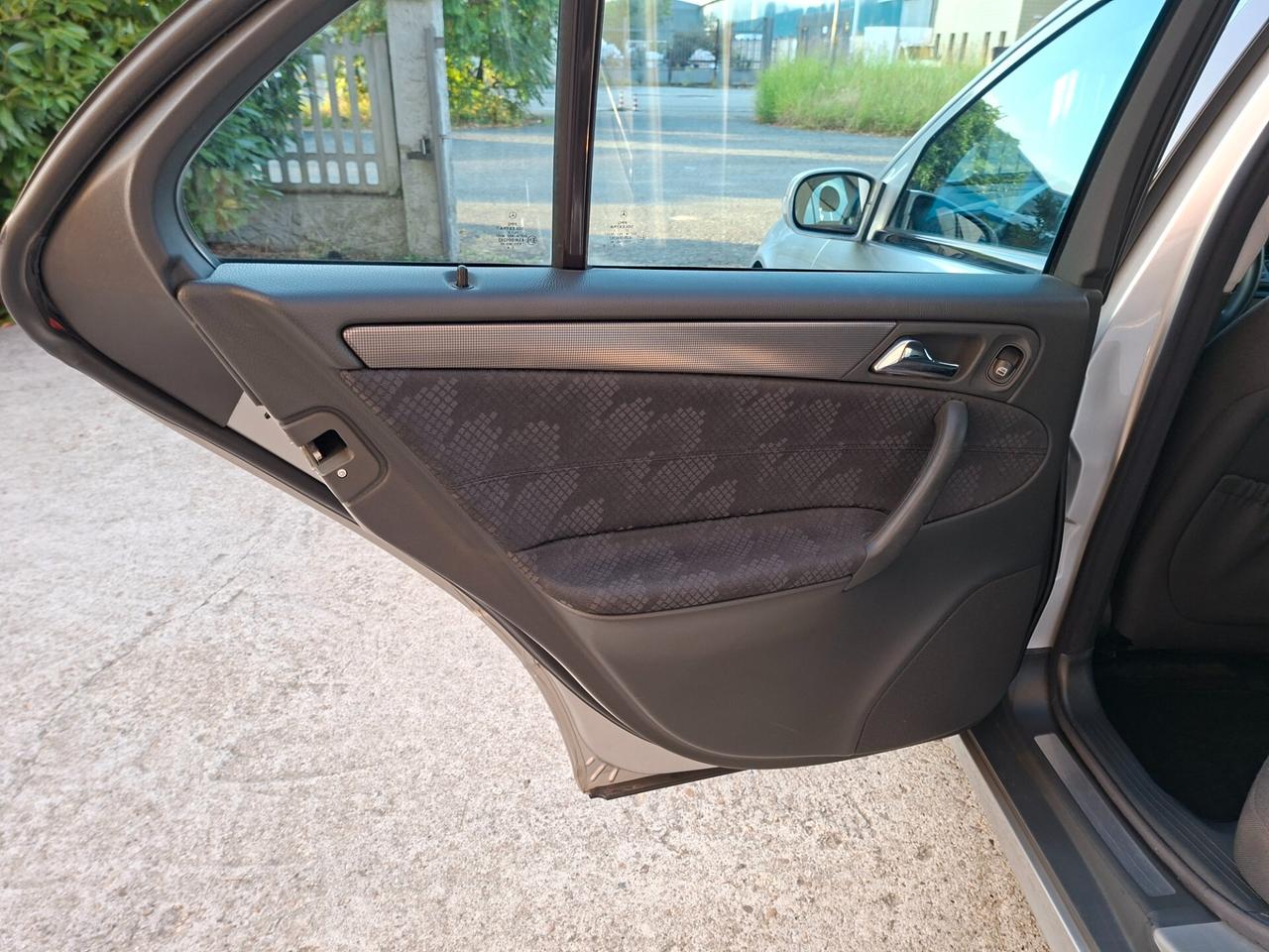 Mercedes C 200 CDI *84.000KM* *ASI*