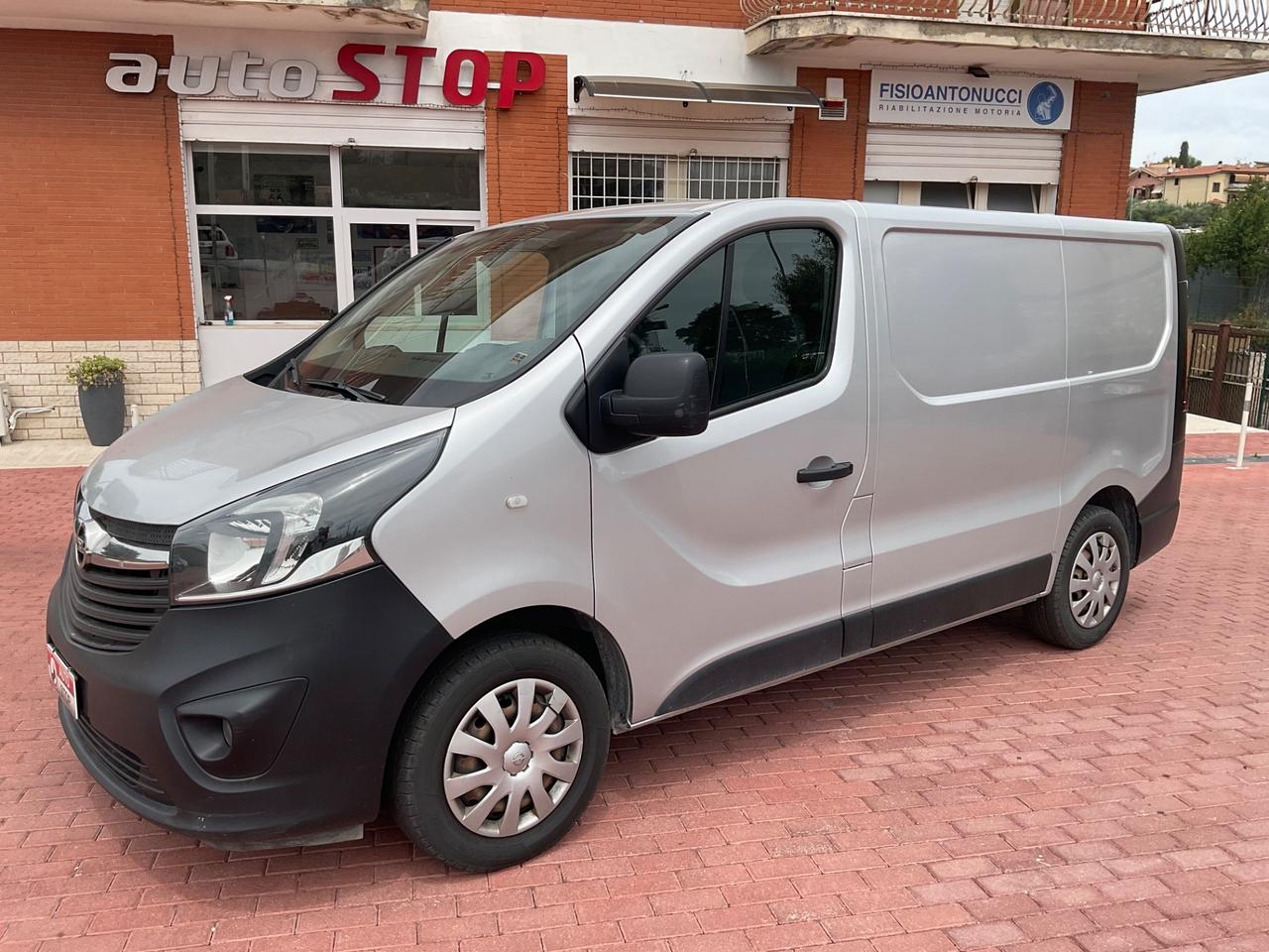 Opel Vivaro 1.6 cdti biturbo 120cv