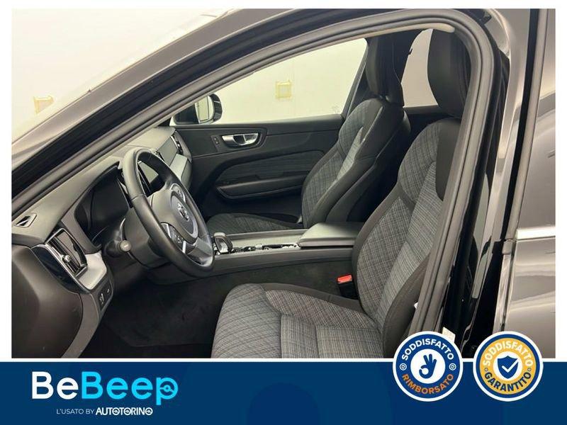 Volvo XC60 2.0 B4 MOMENTUM AWD AUTO