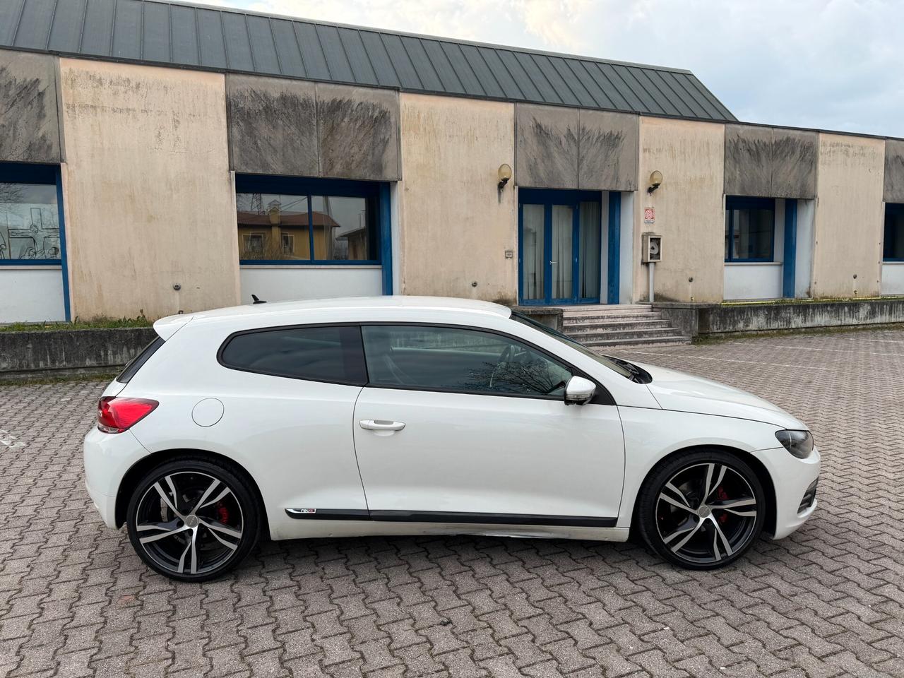 Volkswagen Scirocco 2.0 TDI Ok Neopatentato