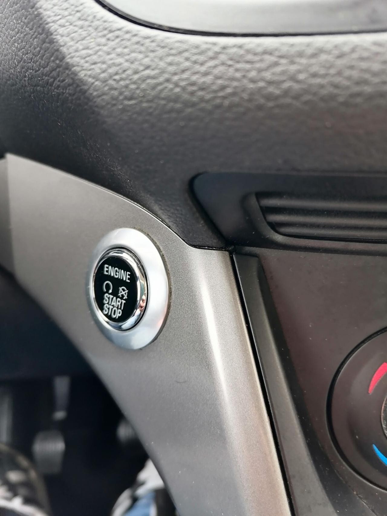 Ford Kuga 2.0 TDCI 120 CV **112.000 KM** TITANIUM 2016