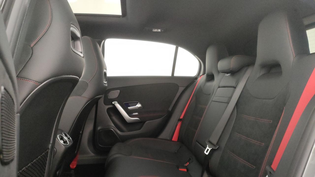 Mercedes-Benz Mercedes-AMG A 35 4MATIC