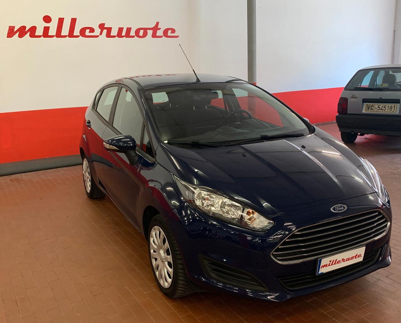 Ford Fiesta 1.2 60CV 5 porte Black & White Edition