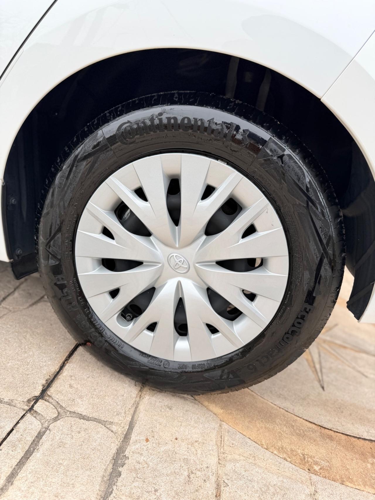 Toyota Yaris 1.5 Hybrid 5 porte Business