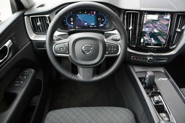 Volvo XC60 2.0 b4(d) Core AWD auto MHEV * TRAZIONE AWD *